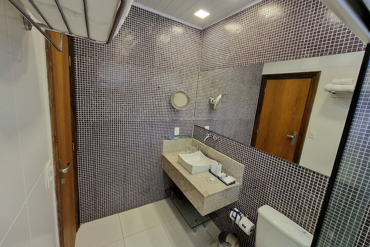 Room 83 of 152