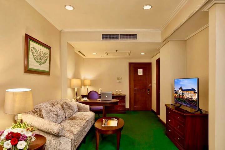 Room 10 of 39