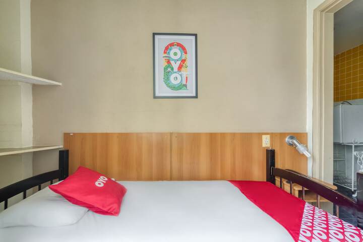 Room 31 of 50