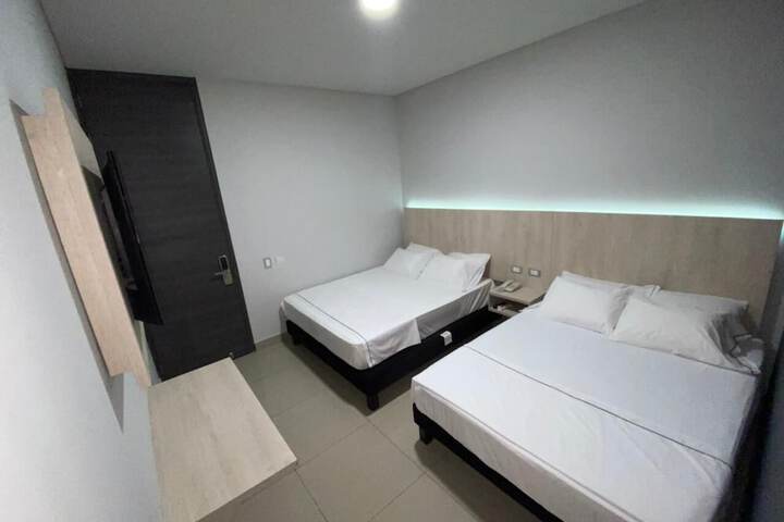 Room 5 of 9