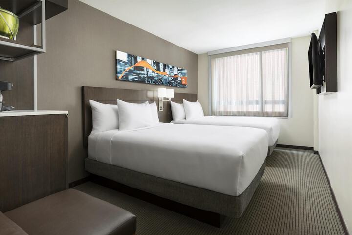 Room 10 of 43