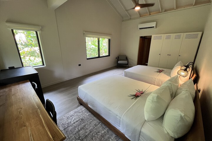 Room 11 of 44