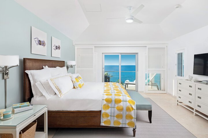 Room 28 of 141