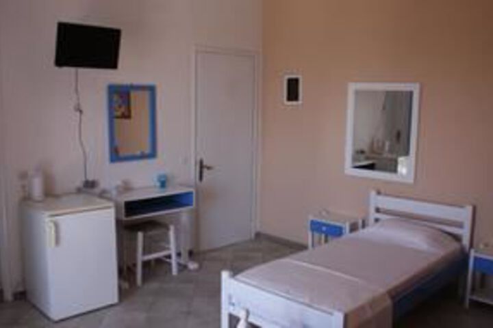 Room 35 of 64