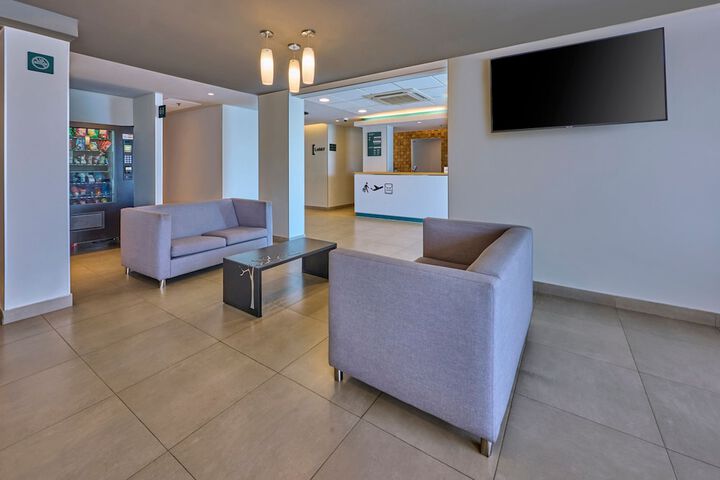Hotel Interior 4 of 52
