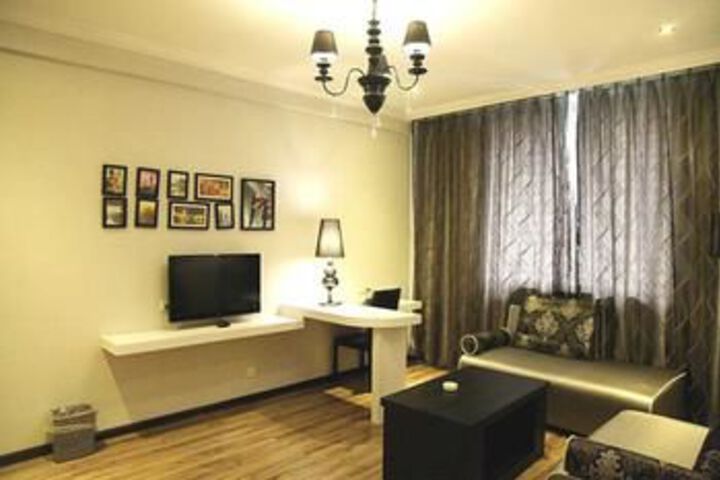 Room 26 of 37