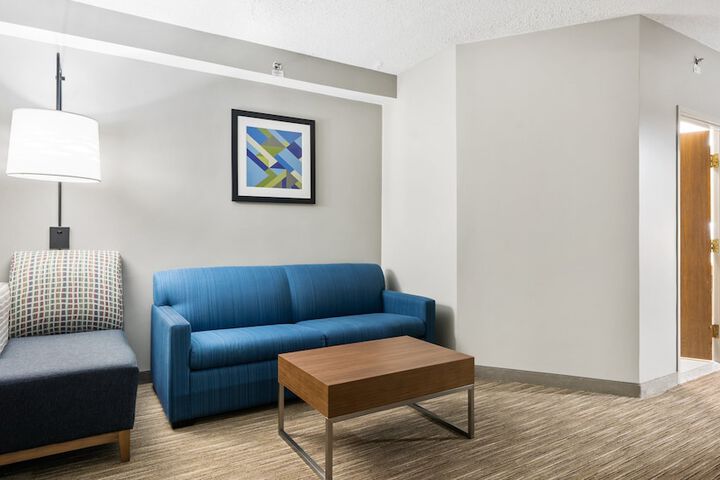 Room 31 of 66