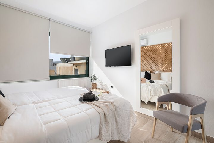 Room 7 of 27