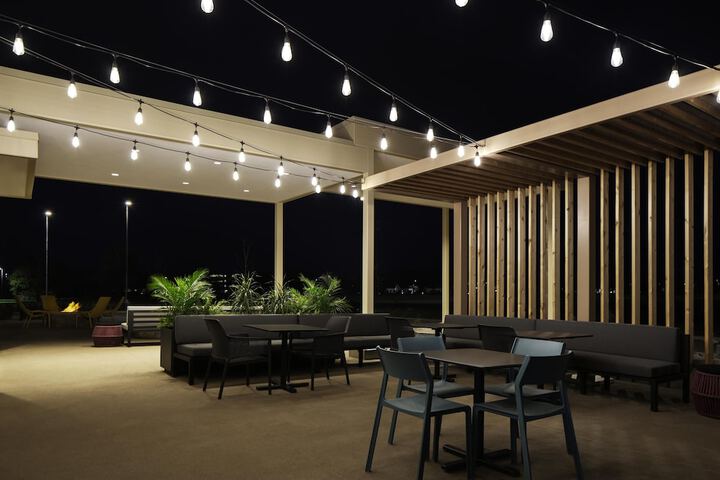 Terrace/Patio 19 of 20