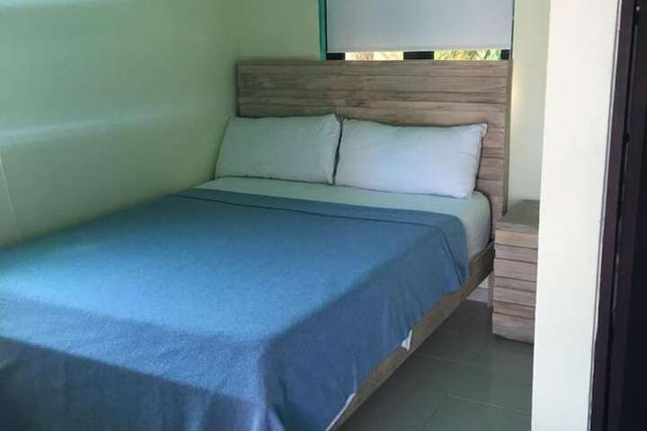 Room 4 of 36