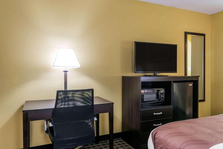 Standard | King Bed (4 of 5)