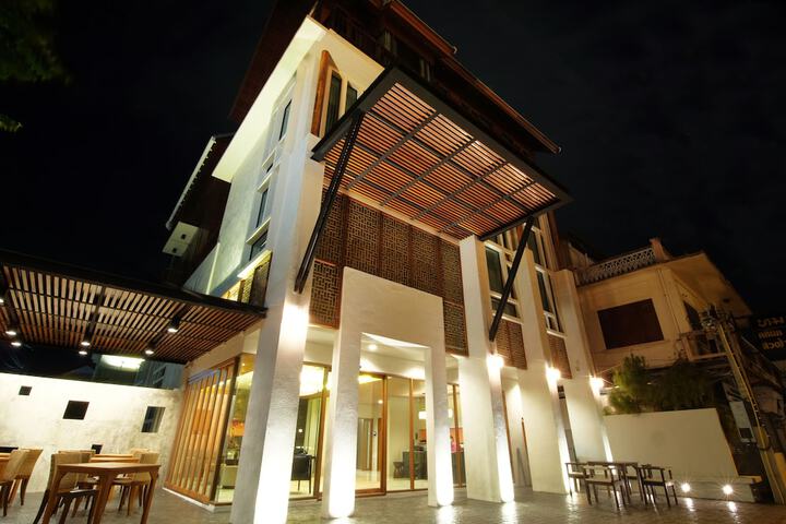Hotel 157 of 167