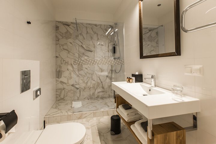 Room 45 of 75