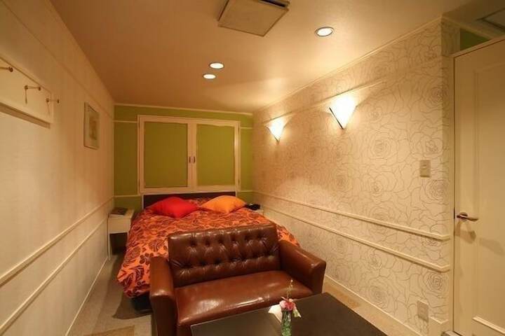 Room 34 of 36