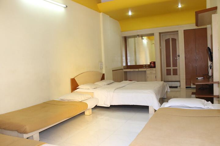 Room 13 of 57
