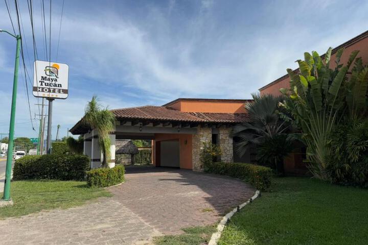 Photo of Hotel Maya Tucan