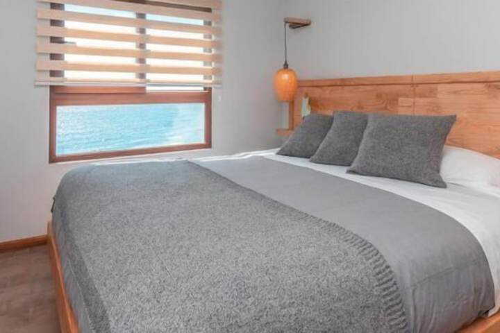 Room 2 of 21
