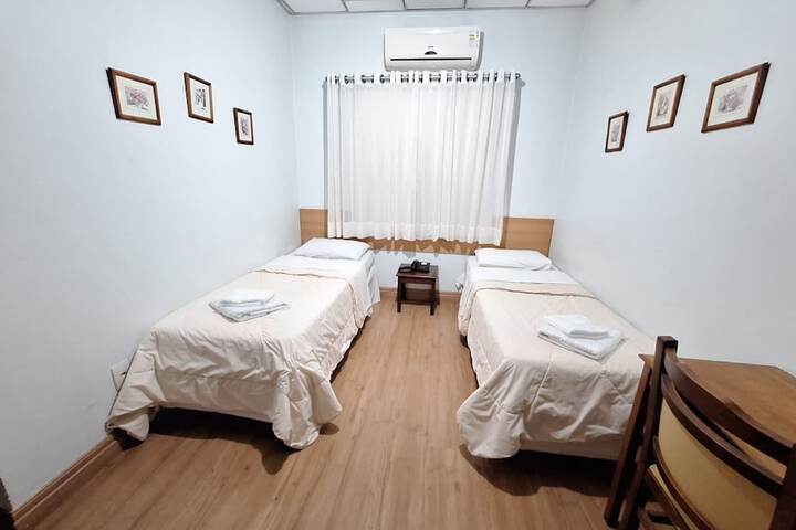Room 52 of 116