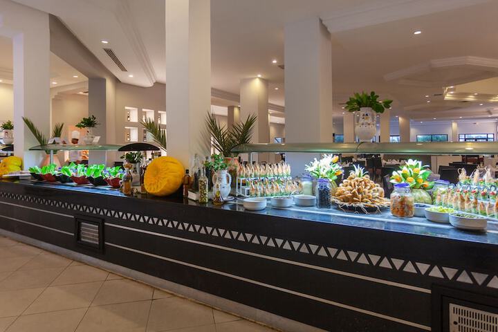 Dining Photos