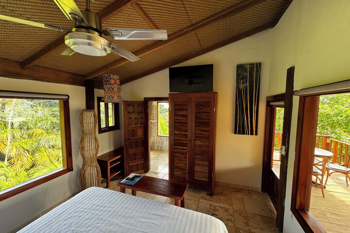 Room 40 of 79