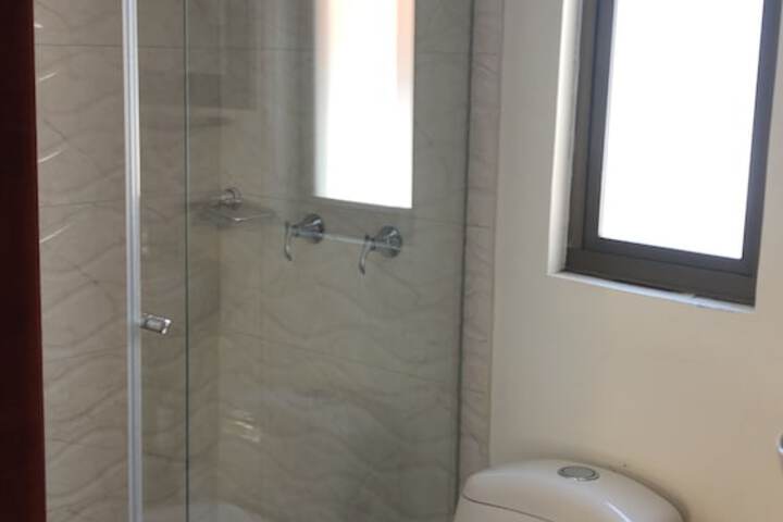 Room 16 of 27