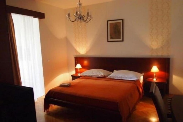 Room 26 of 35