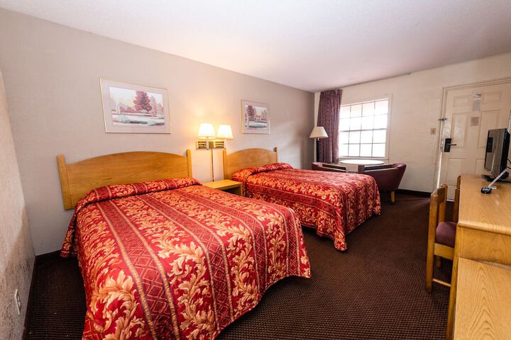 Room 10 of 35
