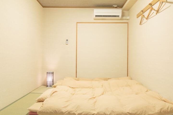 Room 17 of 84