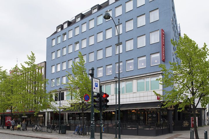 Hotel 67 of 67