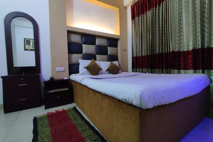 Room 3 of 24