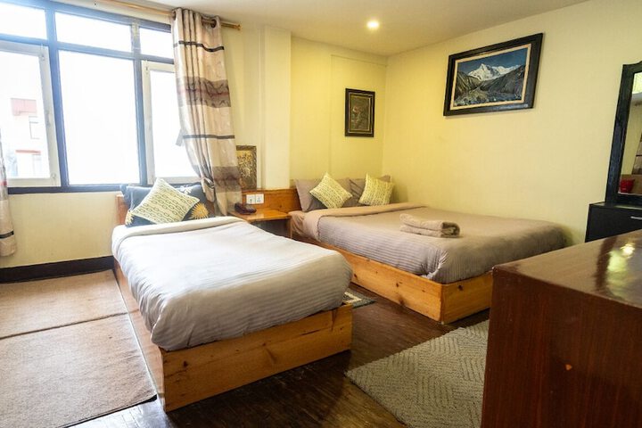 Room 32 of 122