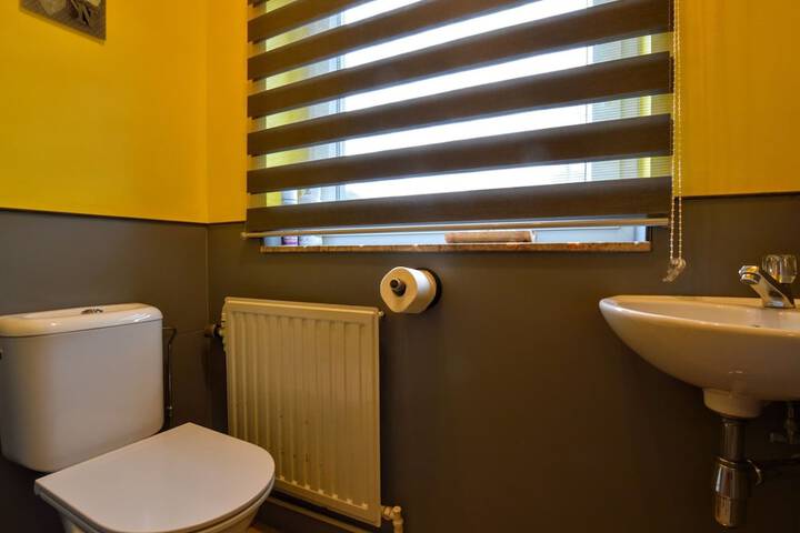 Room 16 of 29