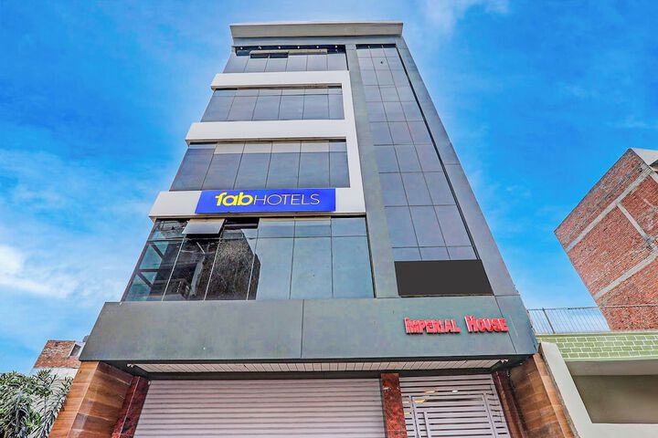 Fabhotel Imperail House