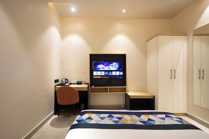 Room 18 of 48