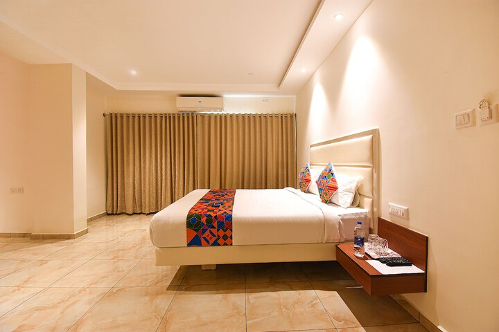 Room 18 of 37