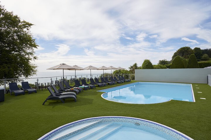 Pool 75 of 175