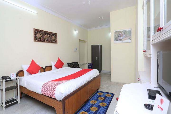 Room 6 of 23