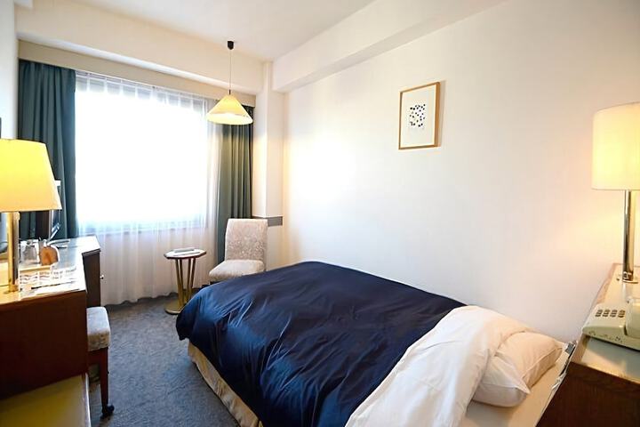 Room 21 of 51