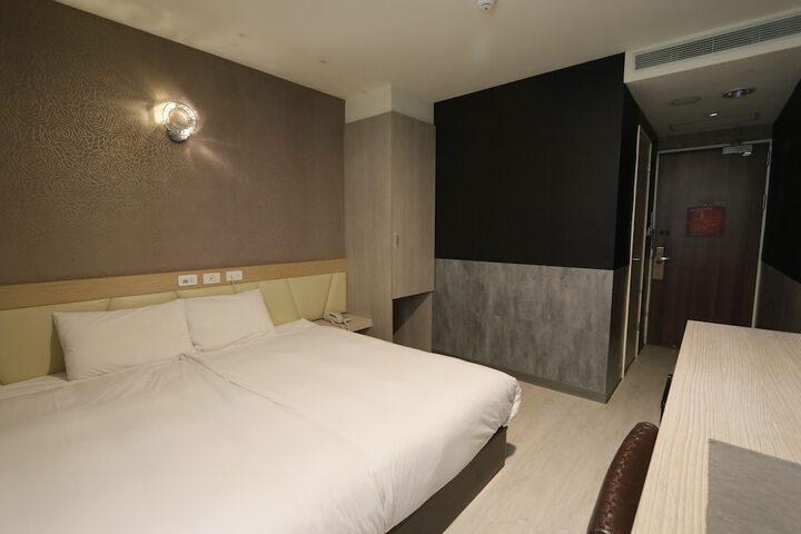 Room 36 of 99