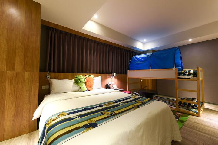 Room 18 of 45