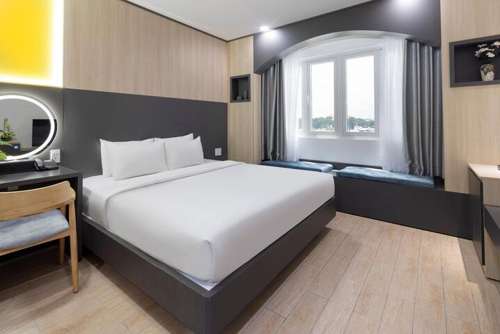 Room 5 of 85