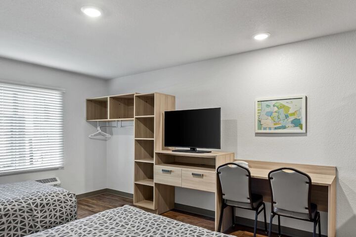 Room 18 of 29