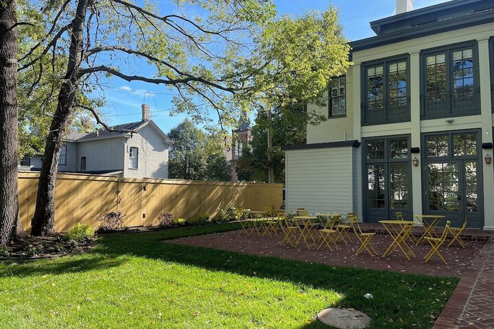 Hotel Exterior 79 of 85