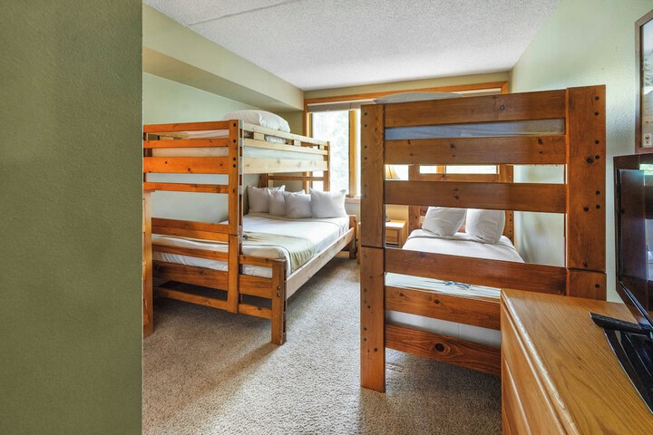 Room 45 of 226