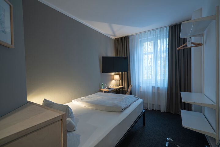 Room 20 of 66