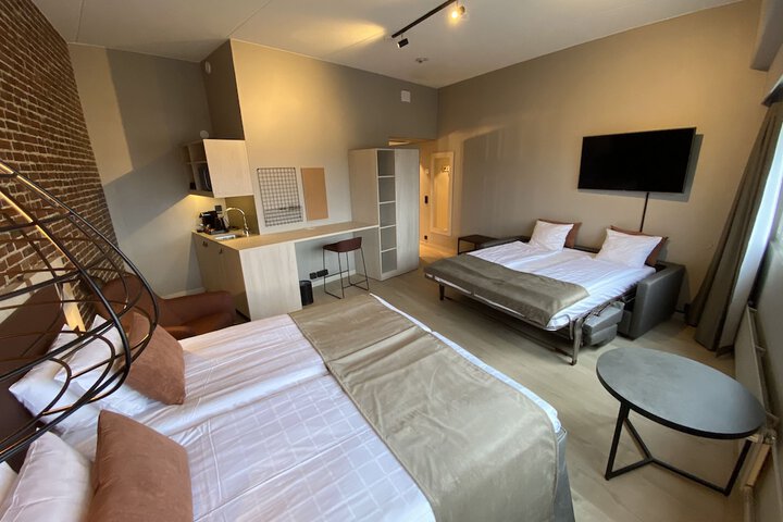 Room 19 of 117