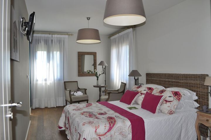 Room 5 of 34