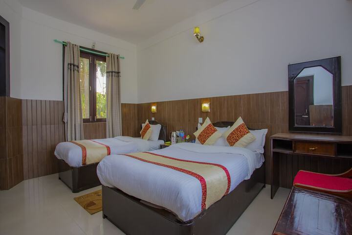 Room 6 of 21