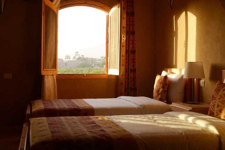 Room 46 of 218