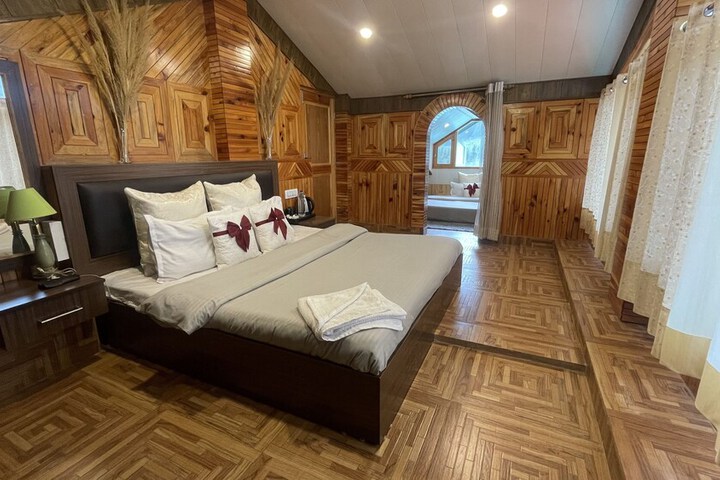 Room 14 of 43